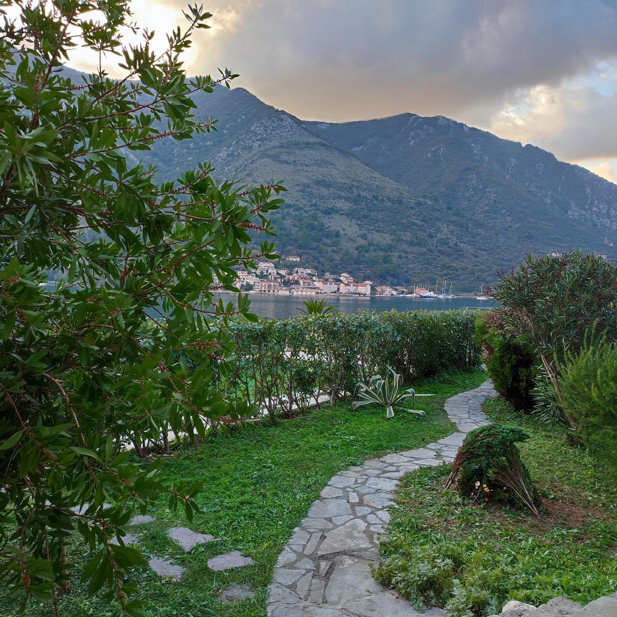 Villa Kamena Kotor Ngoại thất bức ảnh